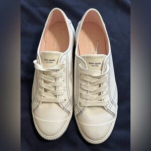 NWOT KATE SPADE WHITE TOMMI SNEAKERS